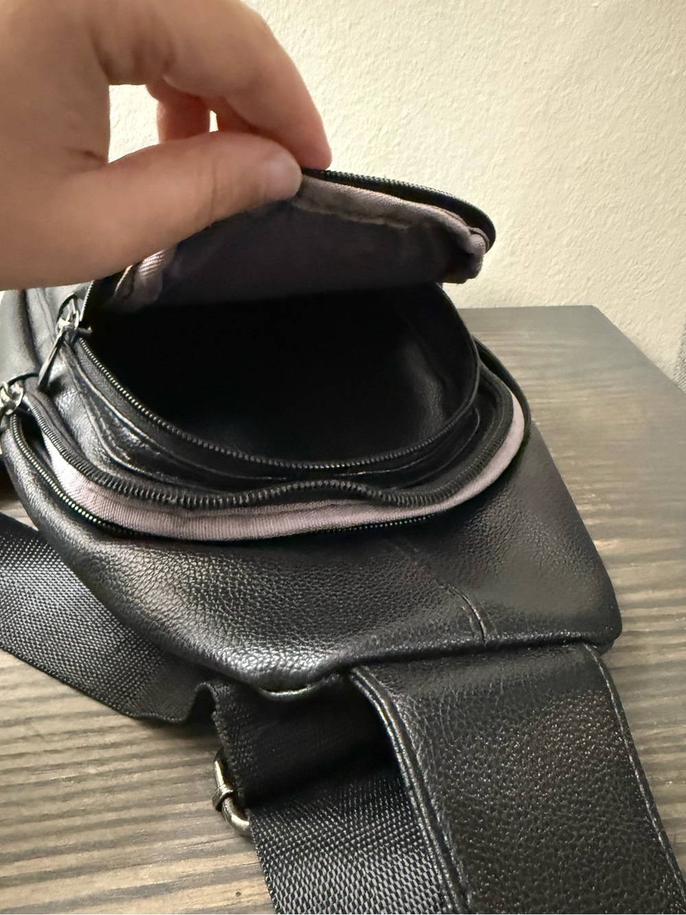 Black Unisex Crossbody Sling Bag 2 Pocket - Picture 4 of 4